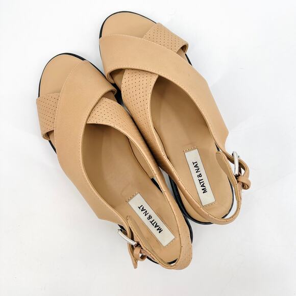 New W/O Box Matt & Nat Vegan Criss Cross Neutral Comfort Sandals Size 40 US 9 - Picture 6 of 9